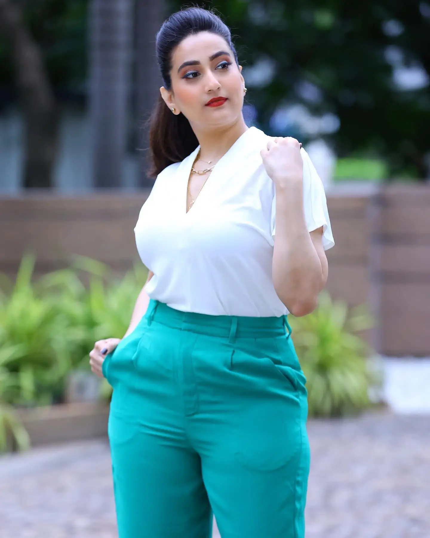 RAMPALLI MANJUSHA PHOTOSHOOT IN BEAUTIFUL WHITE TOP BLUE PANT 2